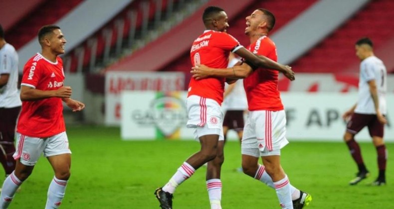Inter vence o Caxias e dorme na liderança do Gauchão