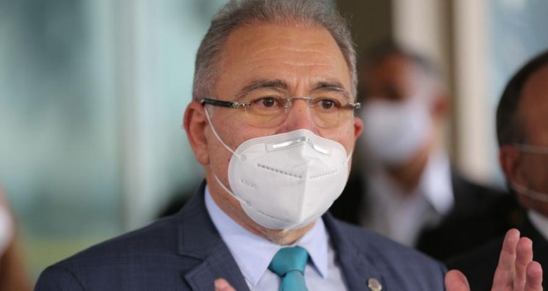 Opas vai auxiliar Brasil na compra de medicamentos para intubação