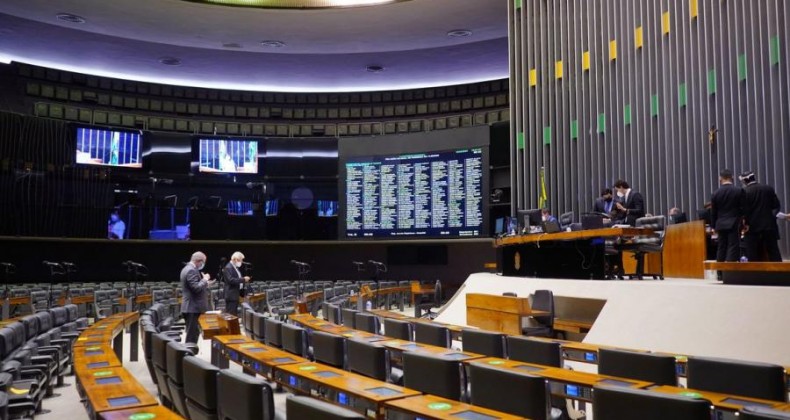 Câmara aprova PL que revoga Lei de Segurança Nacional