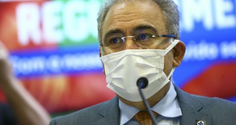 Queiroga lamenta a morte de 500 mil brasileiros pela covid-19