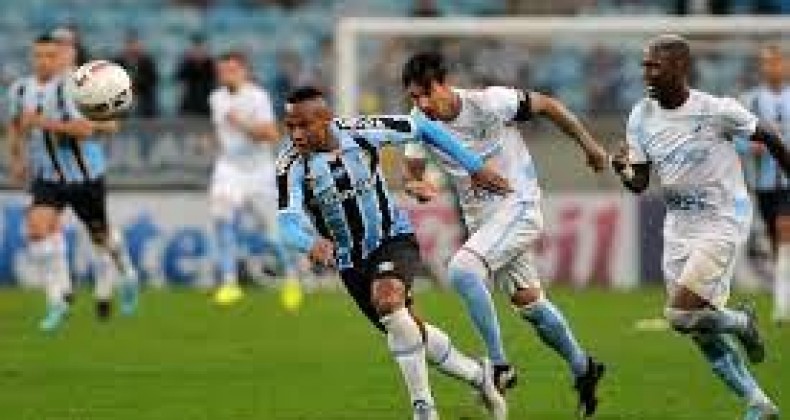 Esquema agressivo ajuda contra o Londrina, e Grêmio ganha respiro no G4 da Série B