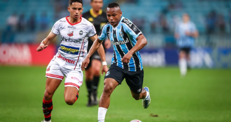 Grêmio anuncia retorno de Campaz após empréstimo ao Rosário Central