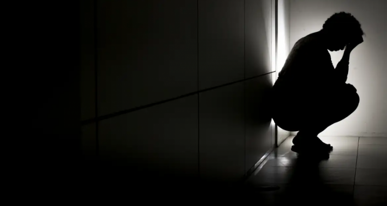 Pobreza eleva em 3 vezes risco de surgimento de ansiedade e depressão