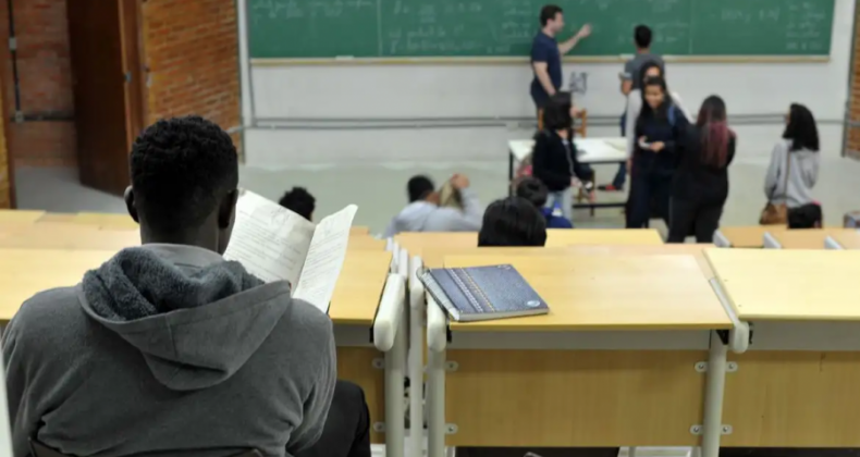 Licenciaturas: formandos devem preencher formulário até 25 de outubro