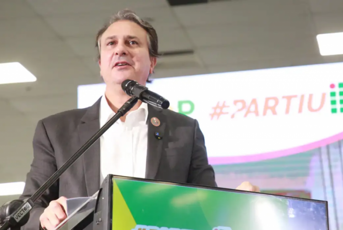 Jovens em situação de vulnerabilidade terão auxílio de R$ 200 por mês