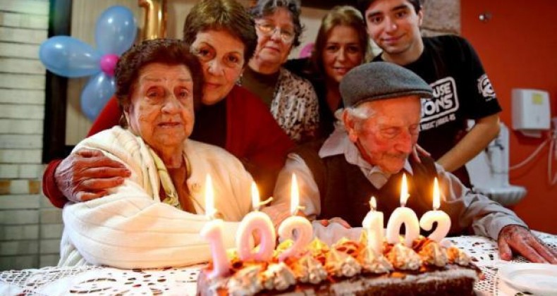 Gêmeos comemoram 102 anos juntos em Porto Alegre