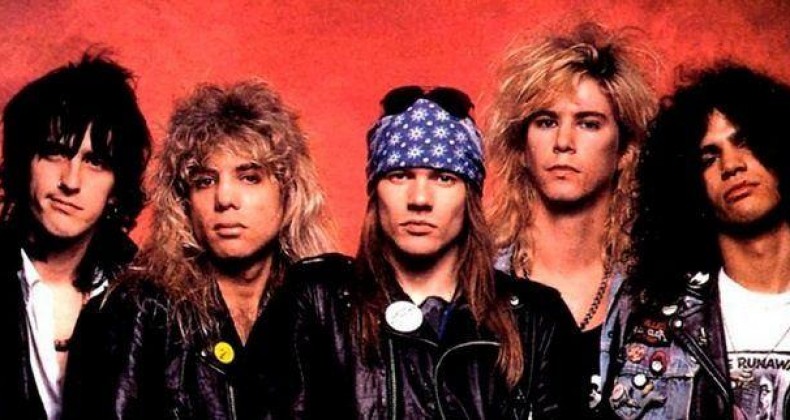 O Guns N’ Roses tem seu estouro com “Sweet Child O’ Mine”