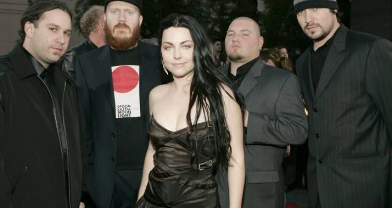 Sete anos depois, Evanescence deve trabalhar em um novo disco de inéditas
