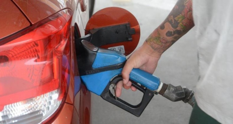 Preço da gasolina será reduzido nas refinarias