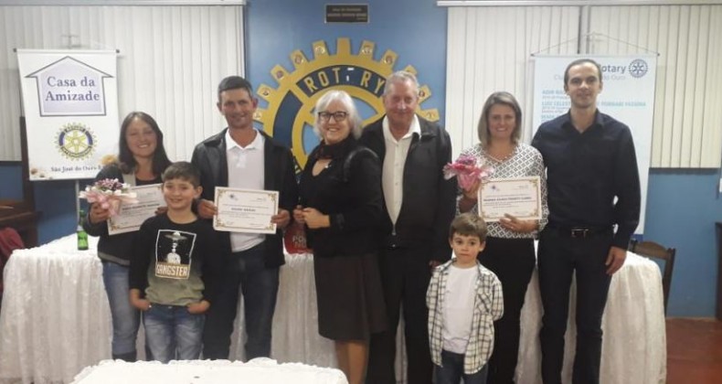 Rotary Club de São José do Ouro realiza homenagem a profissionais destaque na comunidade