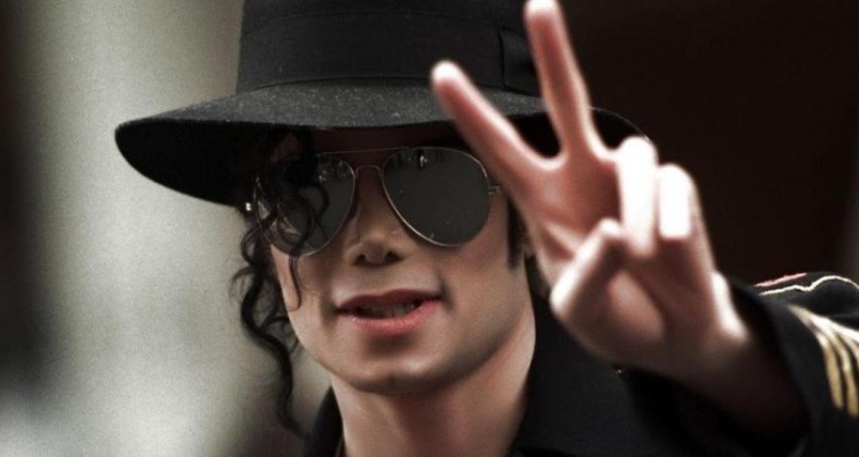 Cinebiografia de Michael Jackson será feita por produtor de 