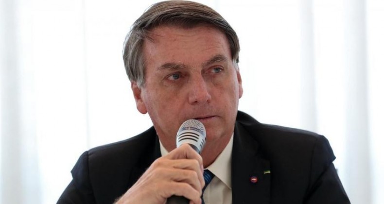 Bolsonaro sanciona MP que permite reduzir jornada de trabalho e salário