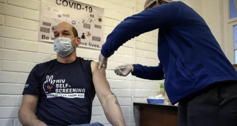 Vacina de empresa dos EUA induziu anticorpos contra Covid-19 em 45 voluntários testados
