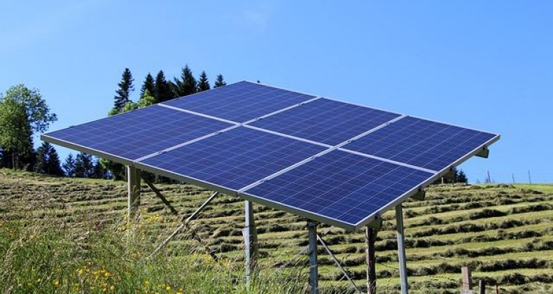 Sistema solar na propriedade é alternativa contra os altos custos com energia